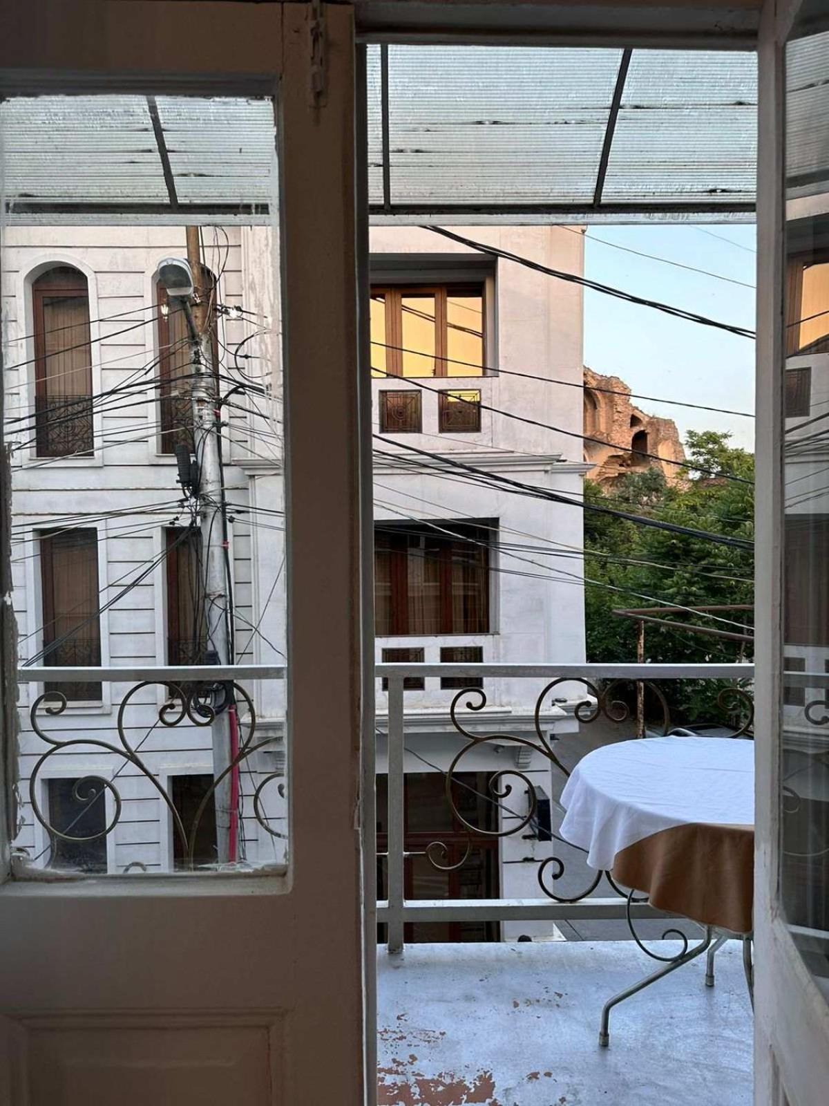 Hotel Wine O'Clock Tbilisi Exterior foto