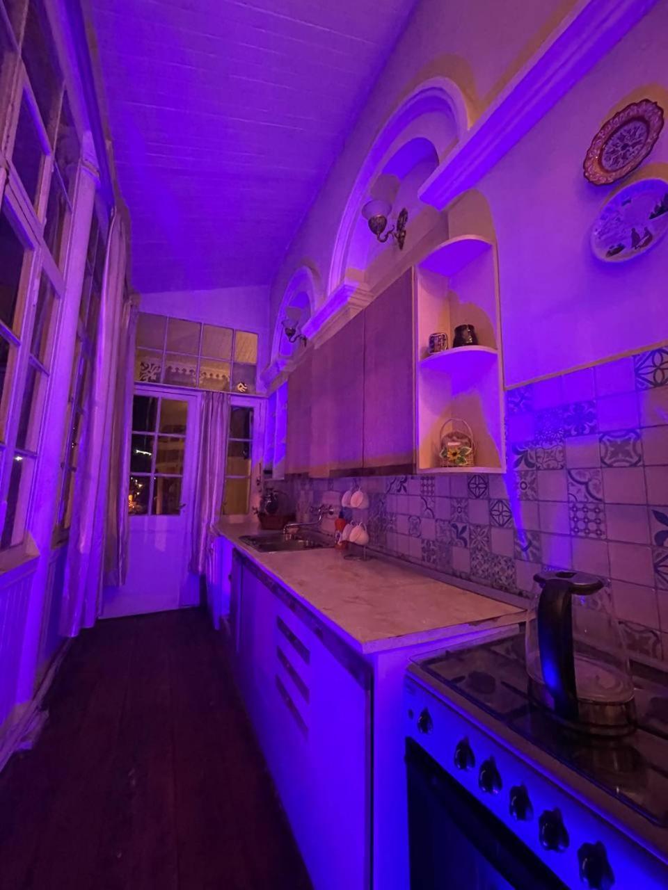 Hotel Wine O'Clock Tbilisi Exterior foto