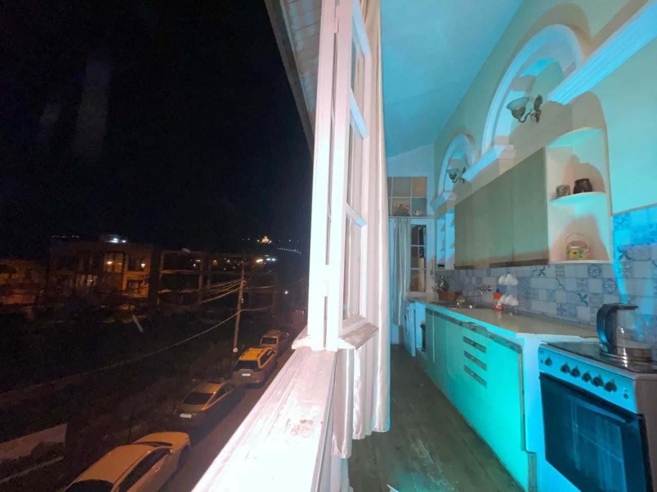 Hotel Wine O'Clock Tbilisi Exterior foto